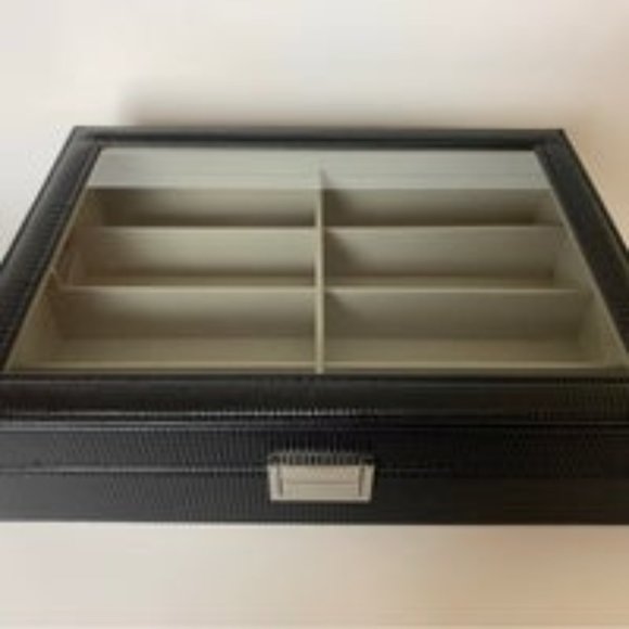 Sunglasses Storage - Picture 1 of 4
